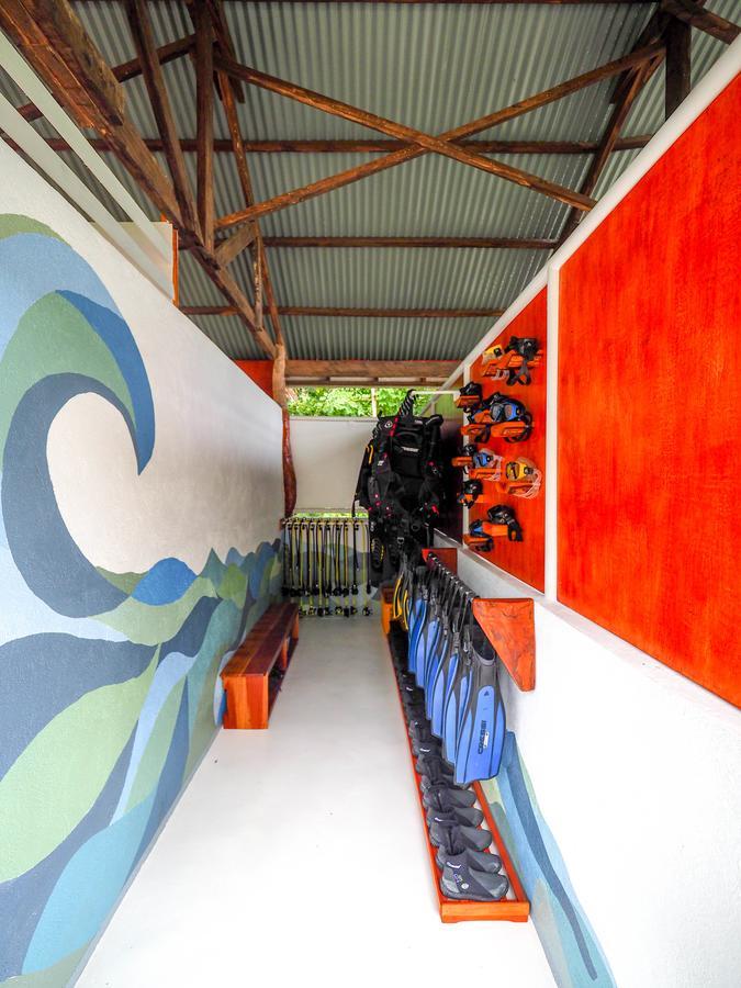 Cangdoki Resort And Dive Camp Sandugan Exterior photo